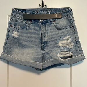 American Eagle ‘mom’ jean shorts